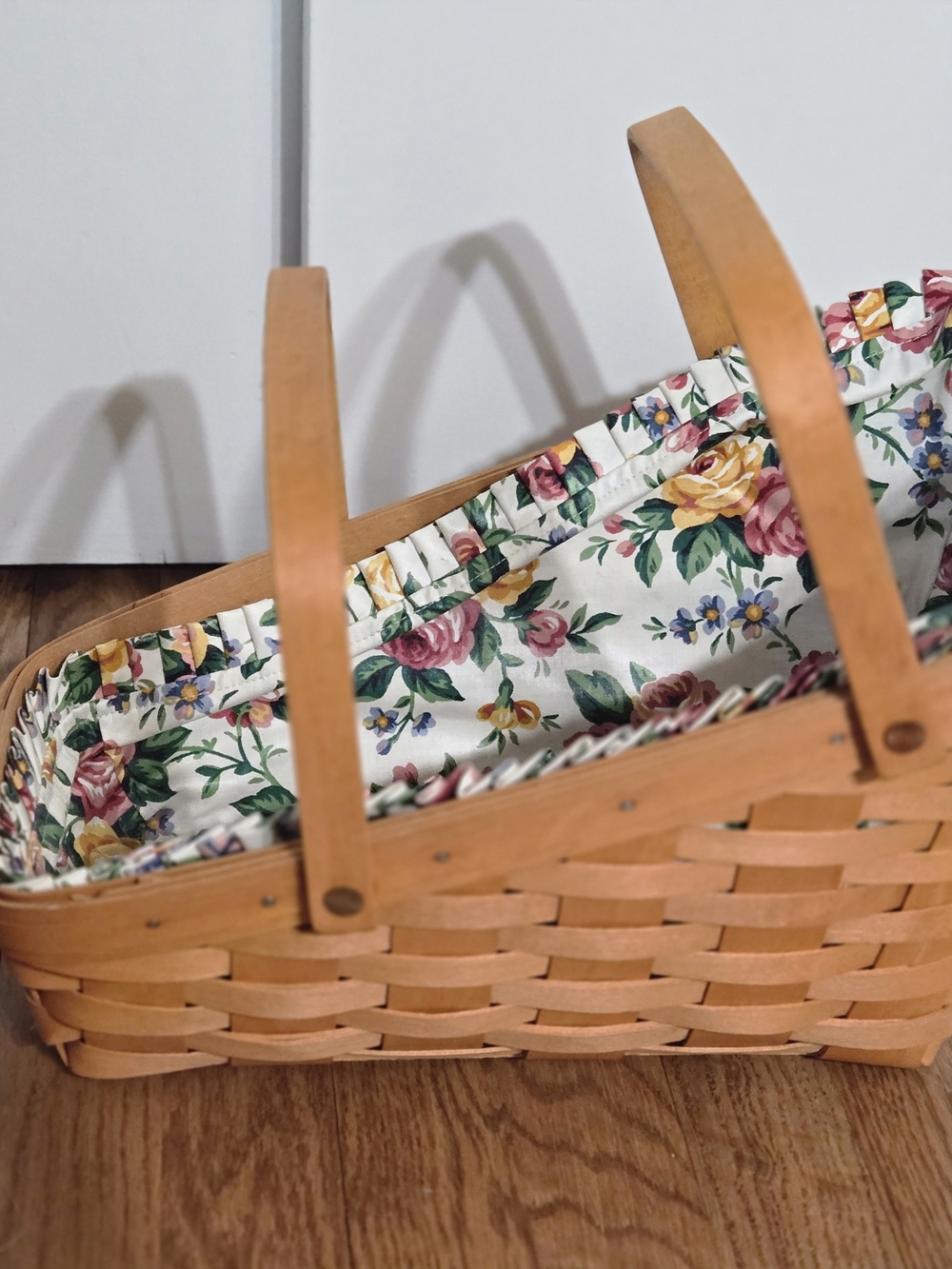 Longaberger Veggie Basket, 1997 with Cloth Liner - Picture 2 of 10